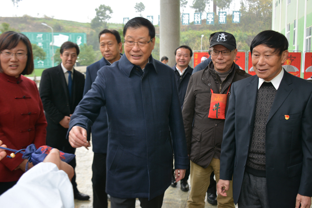 湖北省委书记应勇考察医药集团